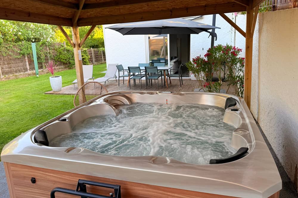 Jacuzzi | Escale Islaise